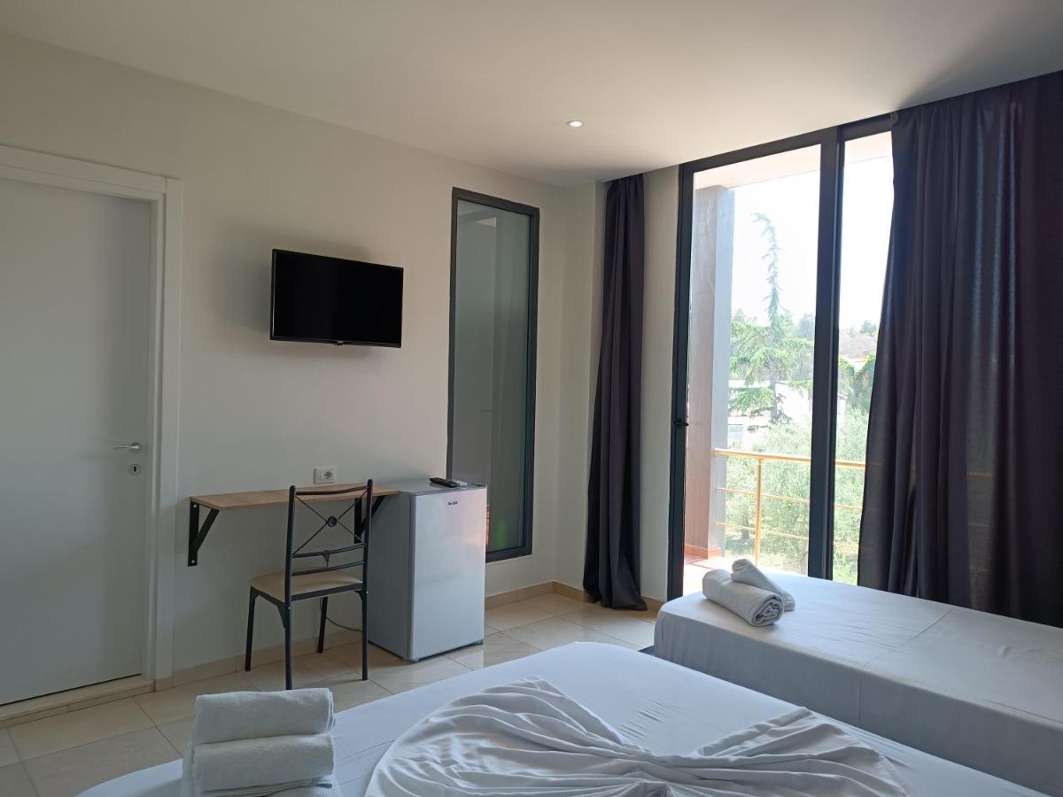 Kavalona Park Hotell Vlorë Eksteriør bilde
