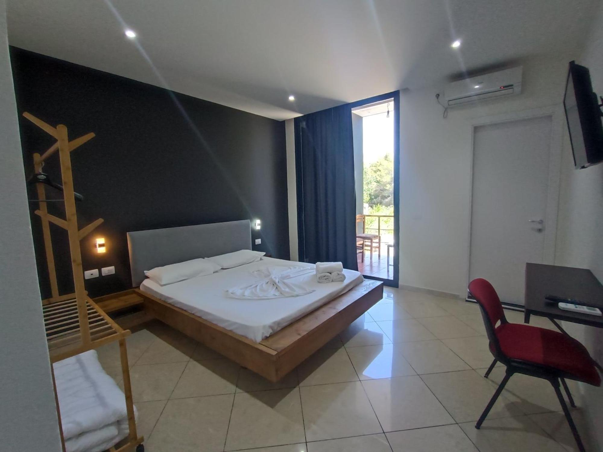 Kavalona Park Hotell Vlorë Rom bilde